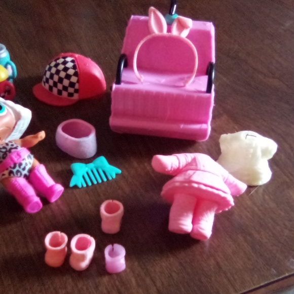 Lol surprise dolls - Picture 3 of 4